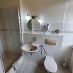 בית הארחה Haus Savina