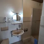 Haus Savina בית הארחה